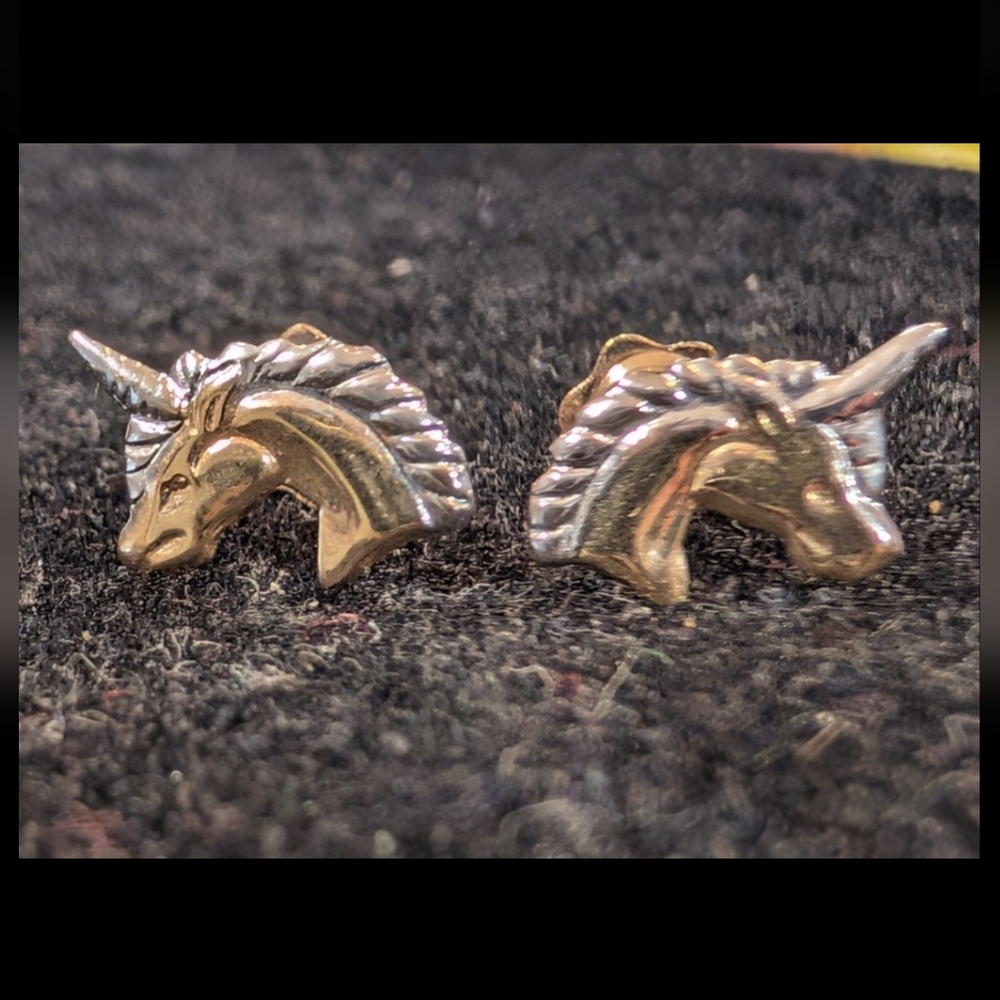 10k Gold Unicorn Stud Earrings - EUC